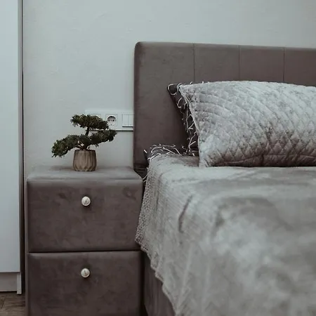 Apartment Rentpoint - Fresco *